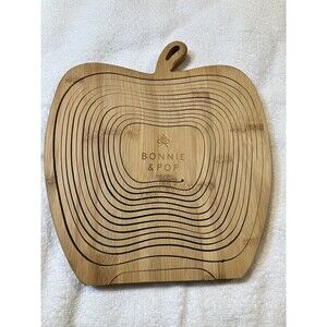 Bonnie & Pop Collapsible Wooden Apple Shape Fruit Basket Trivet Cutting Board